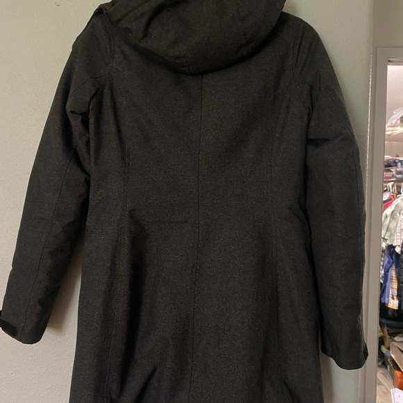 Marmot Chelsea coat - Picture 2 of 5